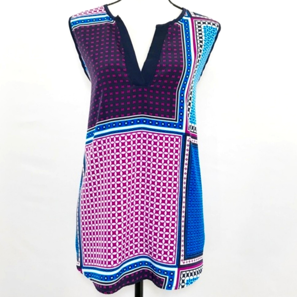 41 Hawthorn Sleeveless Geometric Top